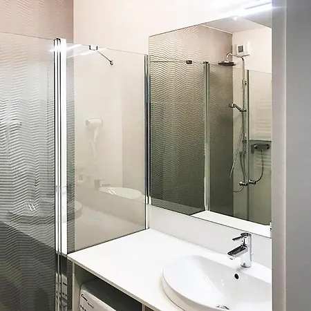 23 W Porto Apartment